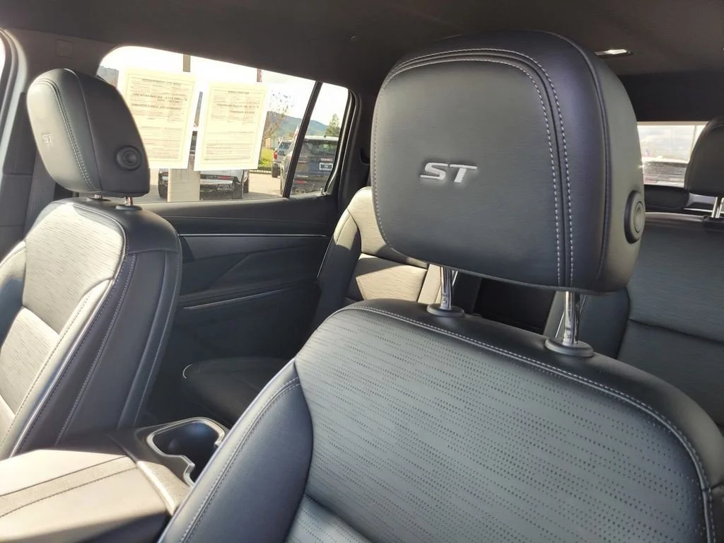 2025 Buick Enclave Sport Touring - Photo 16
