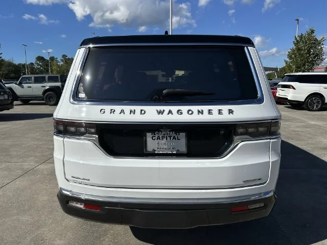 Used 2022 White Jeep Series III image 26