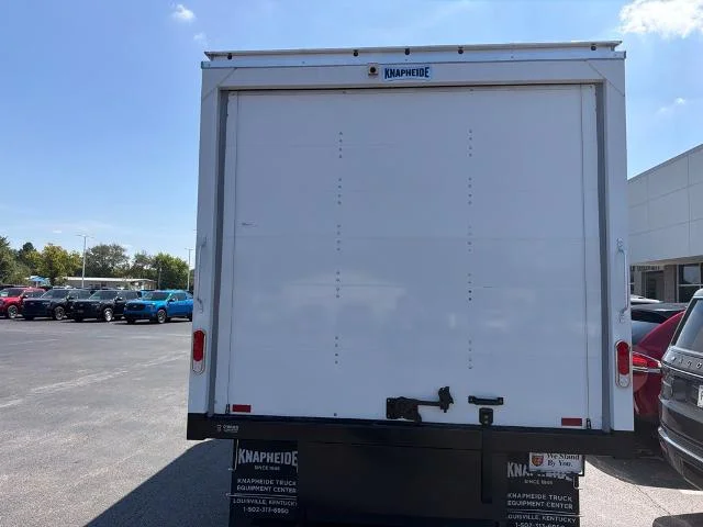 New 2027 Oxford White Ford E-350 SRW image 23