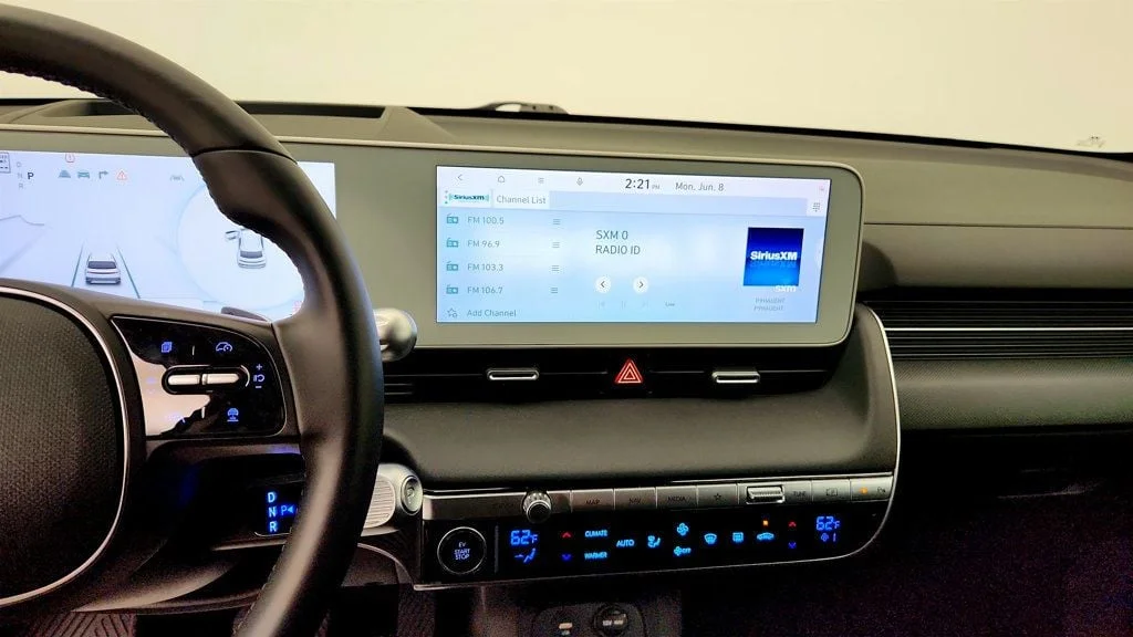 Used 2024 Cyber Gray Hyundai Limited AWD image 17