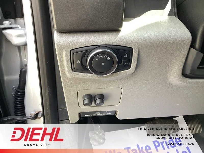 Used 2019 White Ford XL image 24