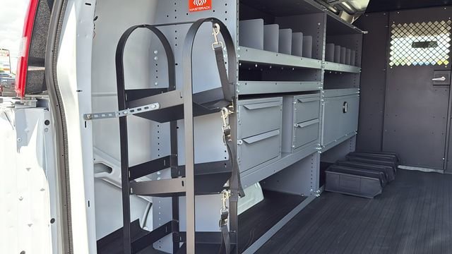 2025 Chevrolet Express Cargo Work Van - Photo 18