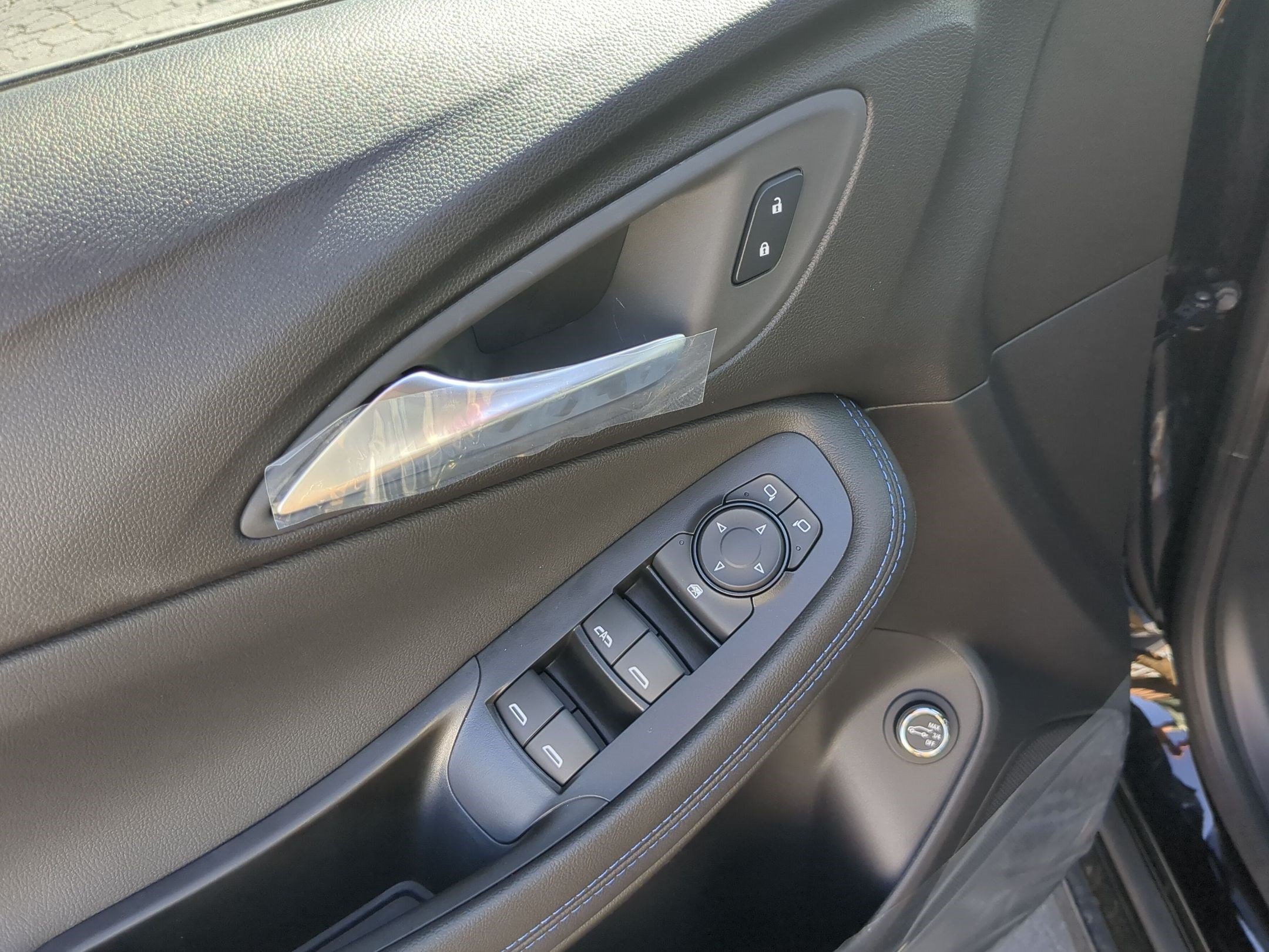 2026 Buick Encore GX Sport Touring - Photo 11