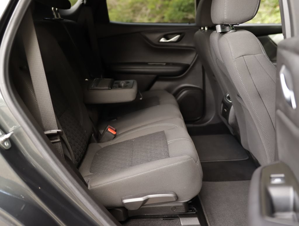 Used 2020 NIGHTFALL GRAY METALLIC Chevrolet LT image 28