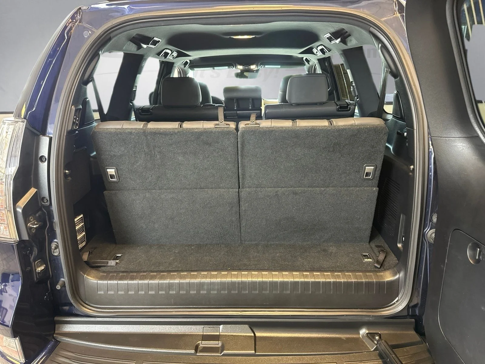Used 2022  Lexus 460 image 24