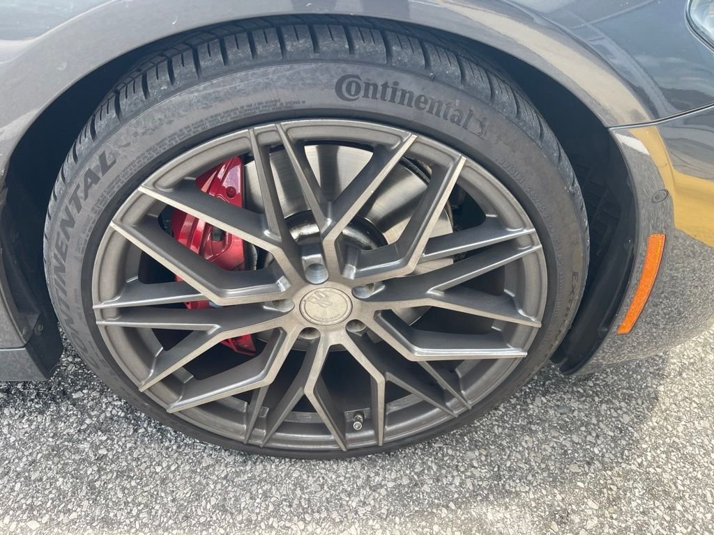 Used 2022 Gray BMW M550i xDrive image 7