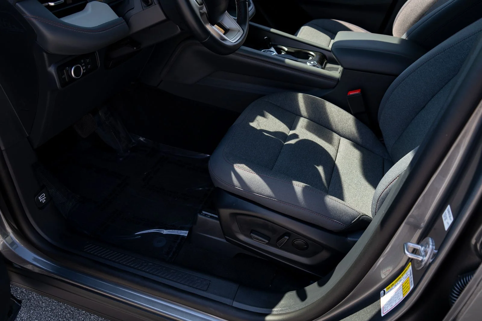 New 2026 Carbonized Gray Metallic Ford Active image 17
