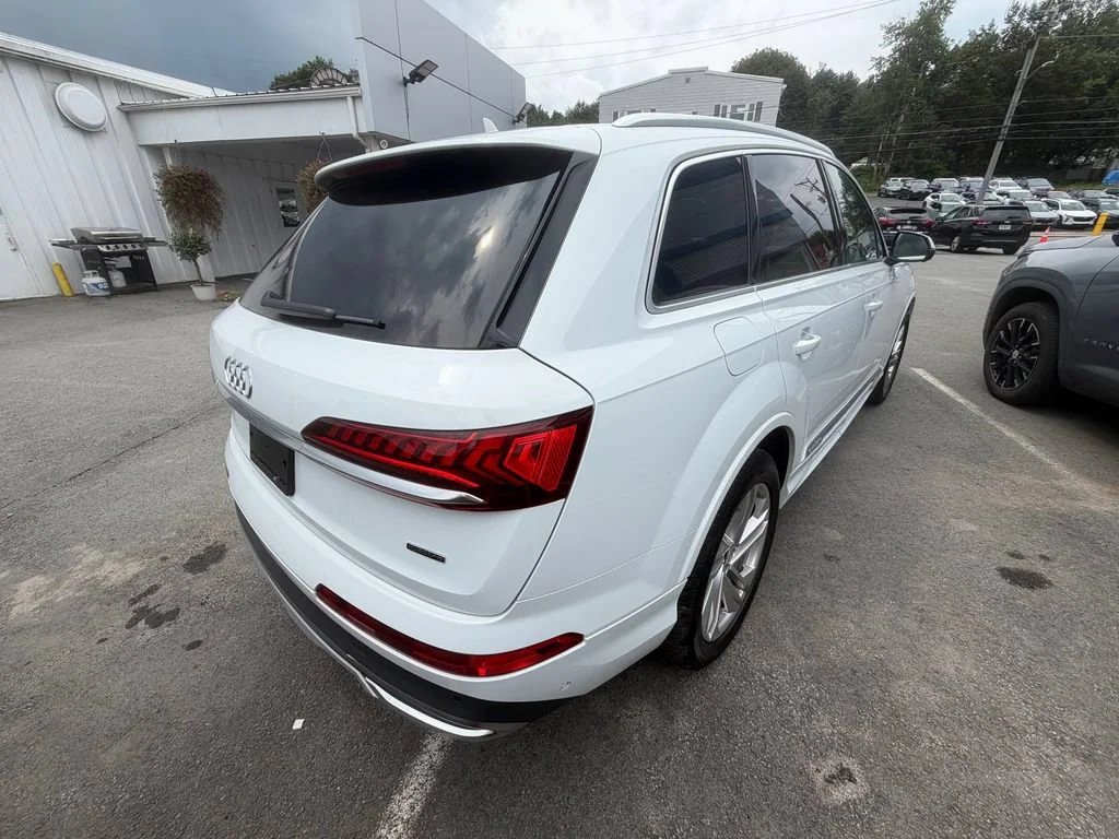 Used 2023 White Audi Premium 55 TFSI quattro Tiptronic image 5