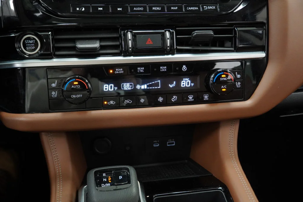Used 2024 Gray Nissan Platinum image 32
