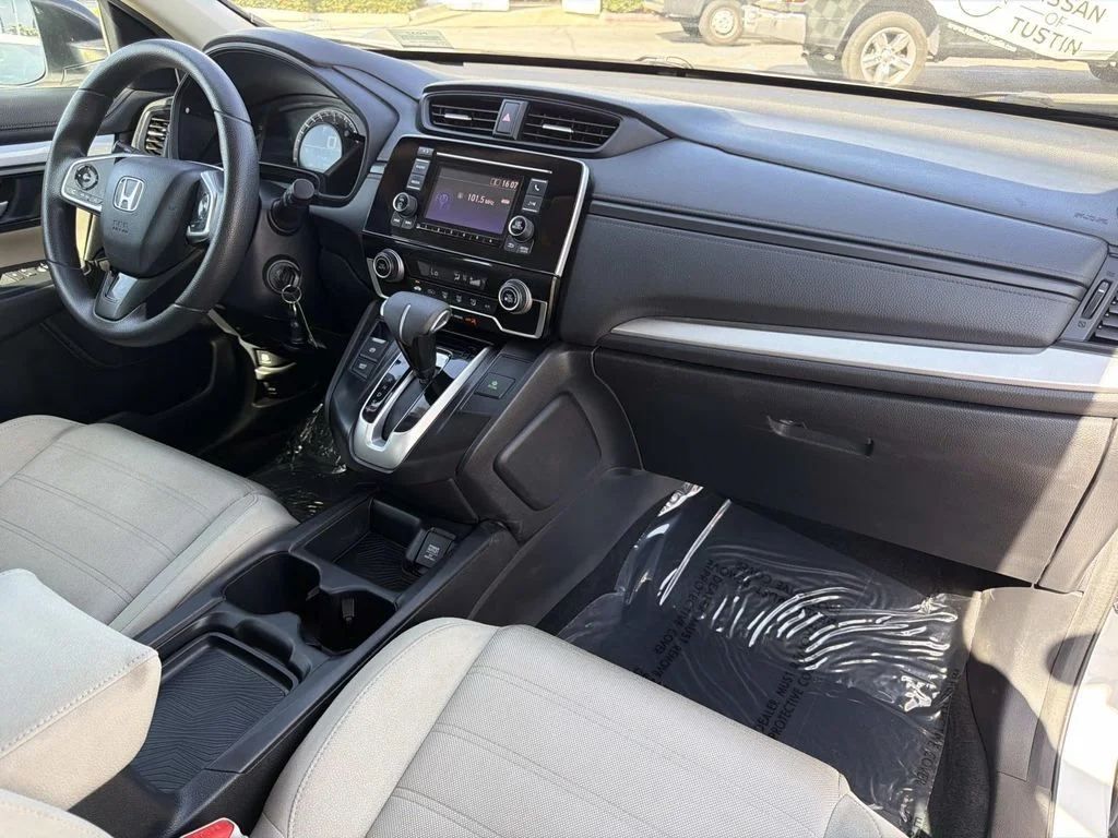 Used 2019 Platinum White Pearl Honda LX image 31