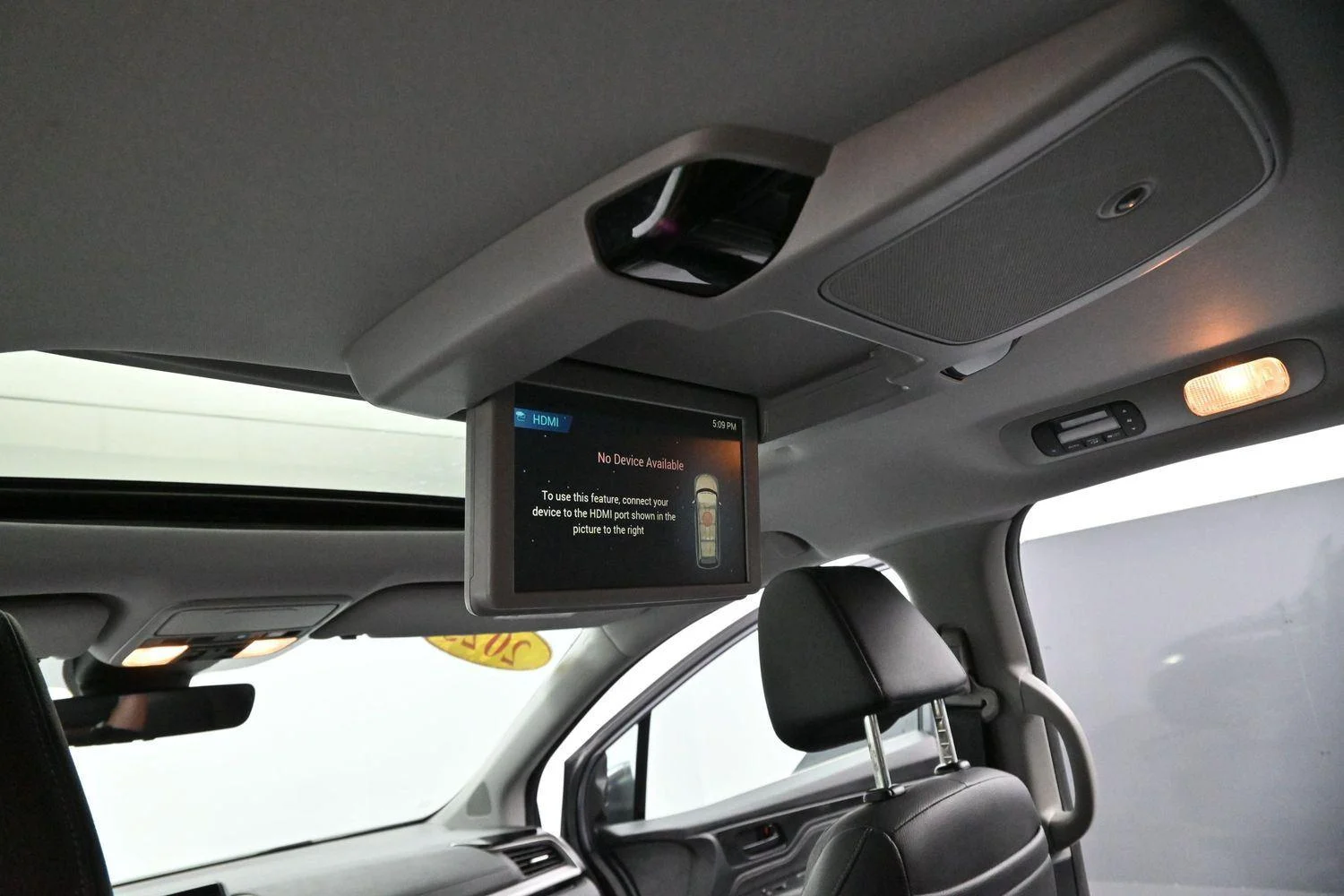 Used 2023 Modern Steel Metallic Honda Touring image 33
