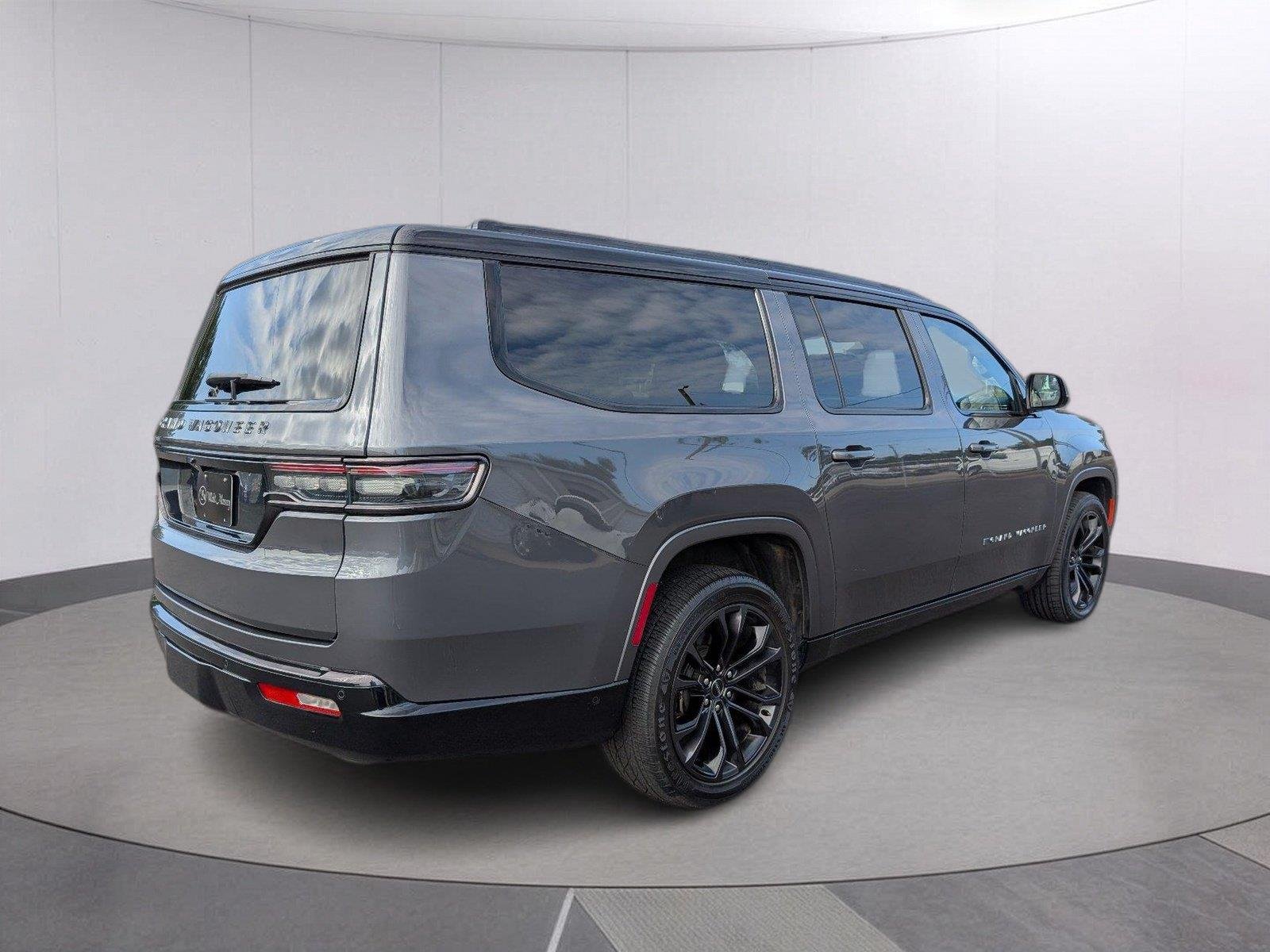 Used 2024 Baltic Gray Metallic Clearcoat Jeep Series II image 7