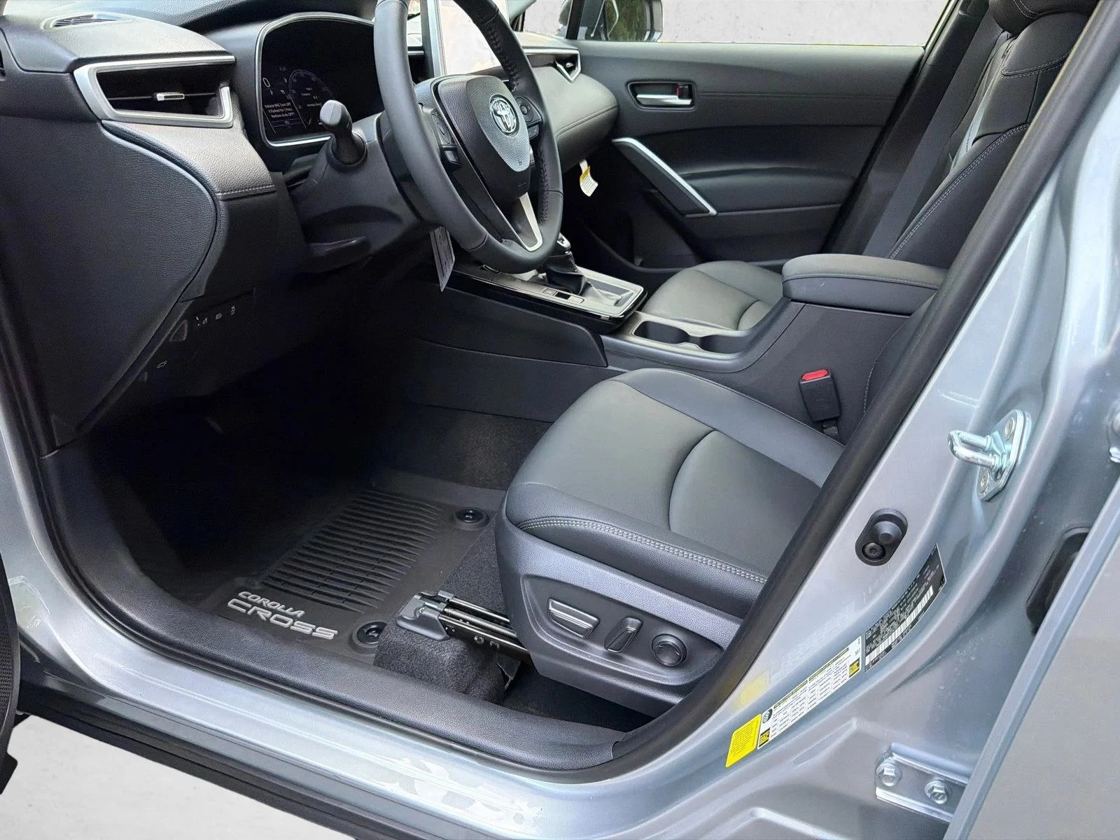 New 2026 Sonic Silver Toyota XLE image 9
