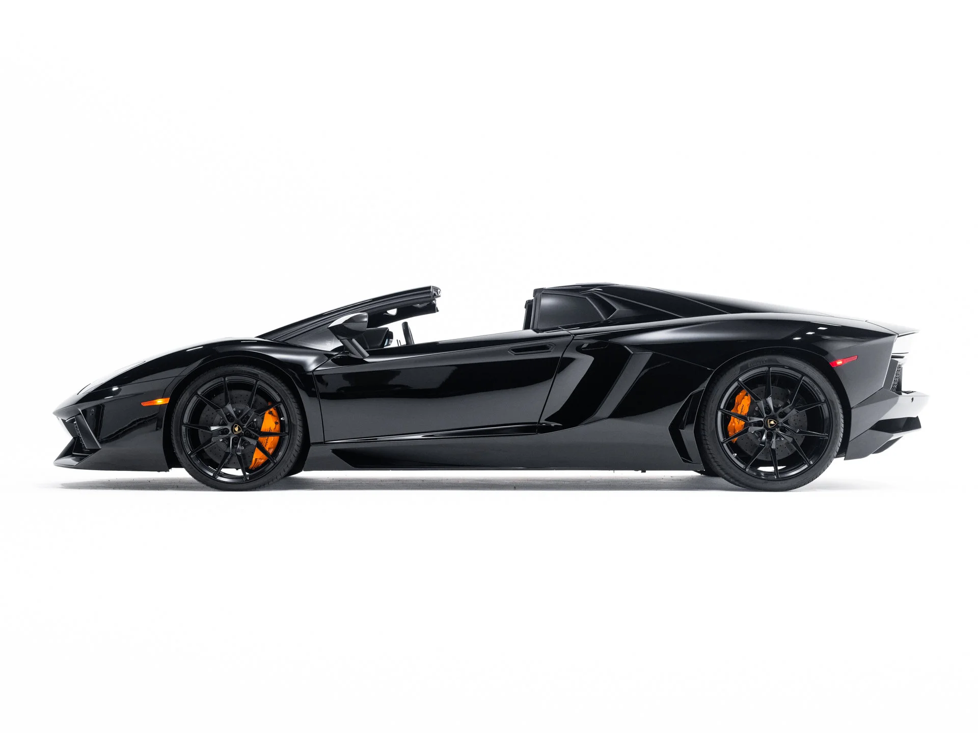 Used 2014  Lamborghini LP700-4 image 3