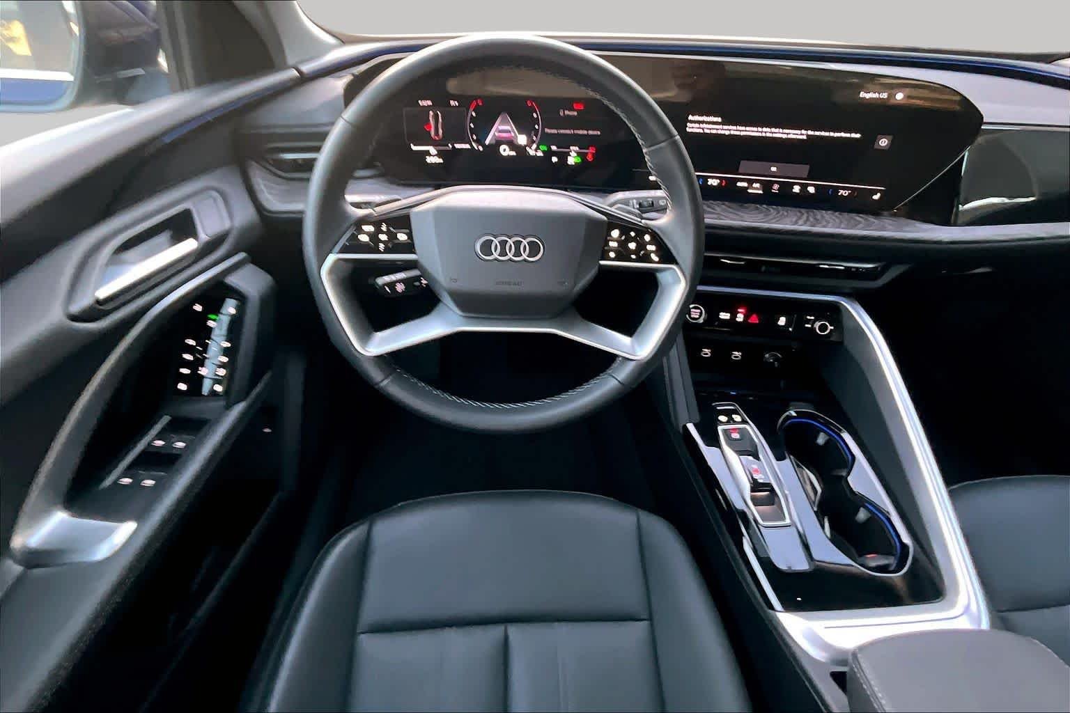 Used 2025 Navarra Blue Metallic Audi Premium image 6