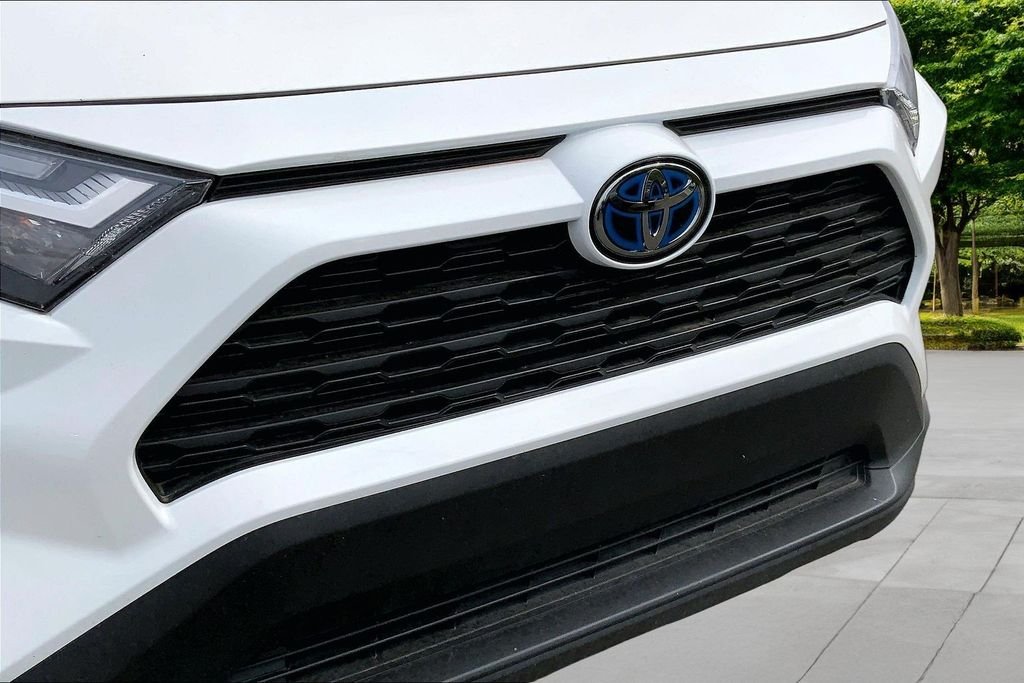 Used 2024 White Toyota Woodland Edition image 32