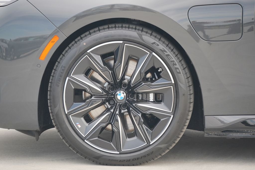 2026 BMW 7 Series 750e