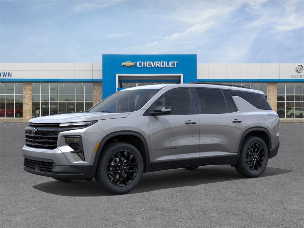 2026 Chevrolet Traverse photo 2