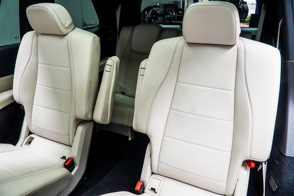 Used 2025 White Mercedes-Benz GLS 450 image 45