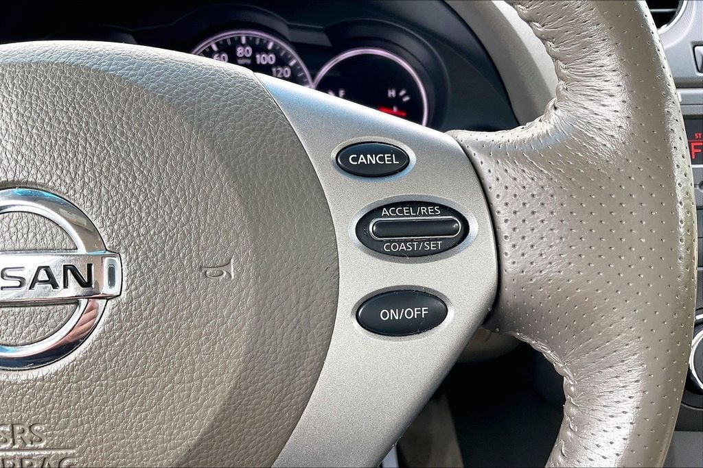 Used 2012 White Nissan 2.5 S image 18