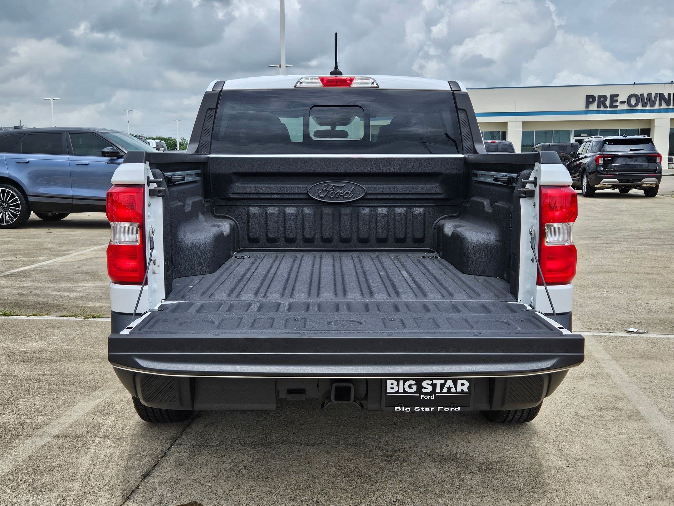 Used 2024 Blue Ford Lariat image 27