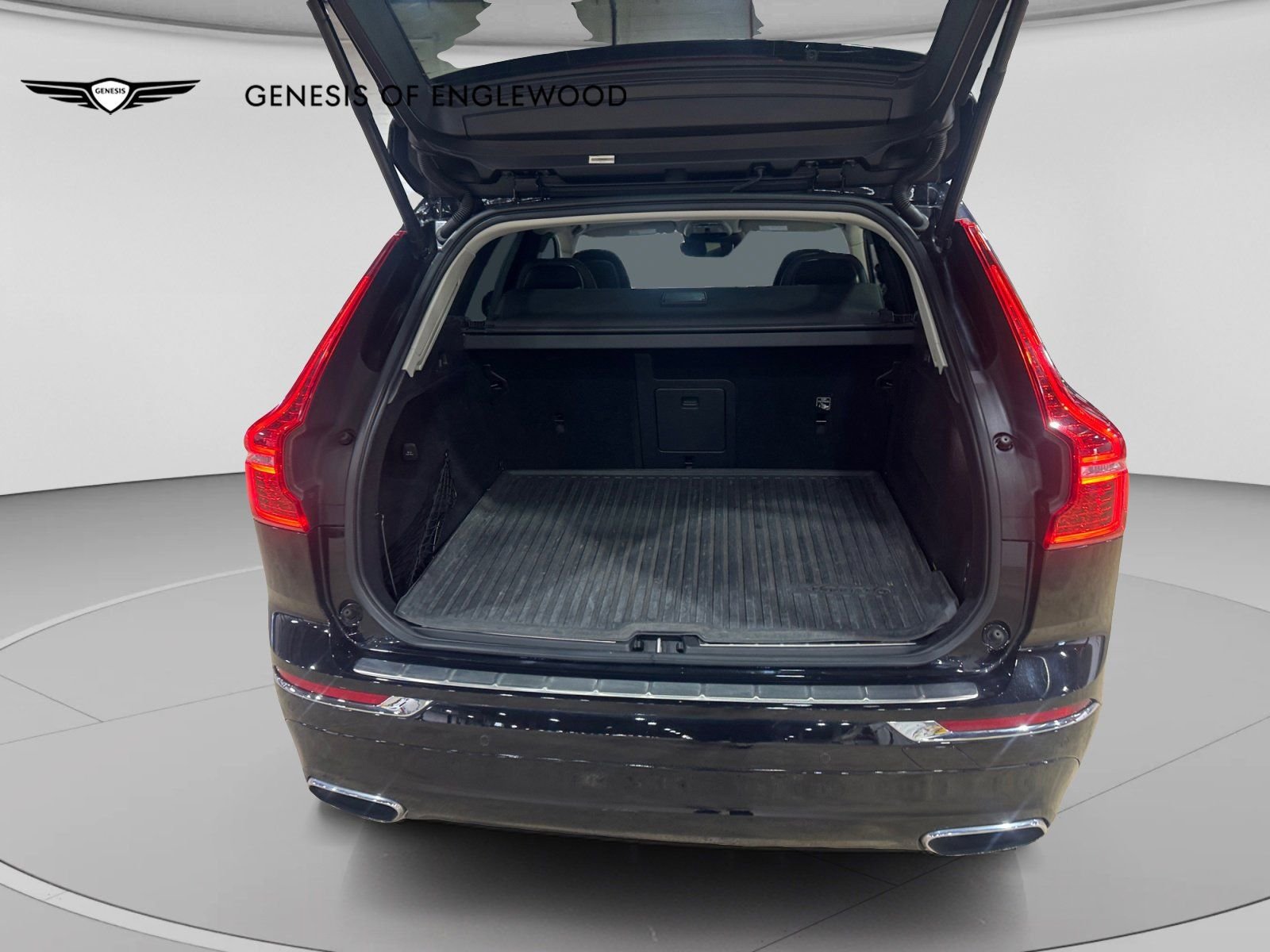 Used 2018 Black Volvo T6 Inscription image 8
