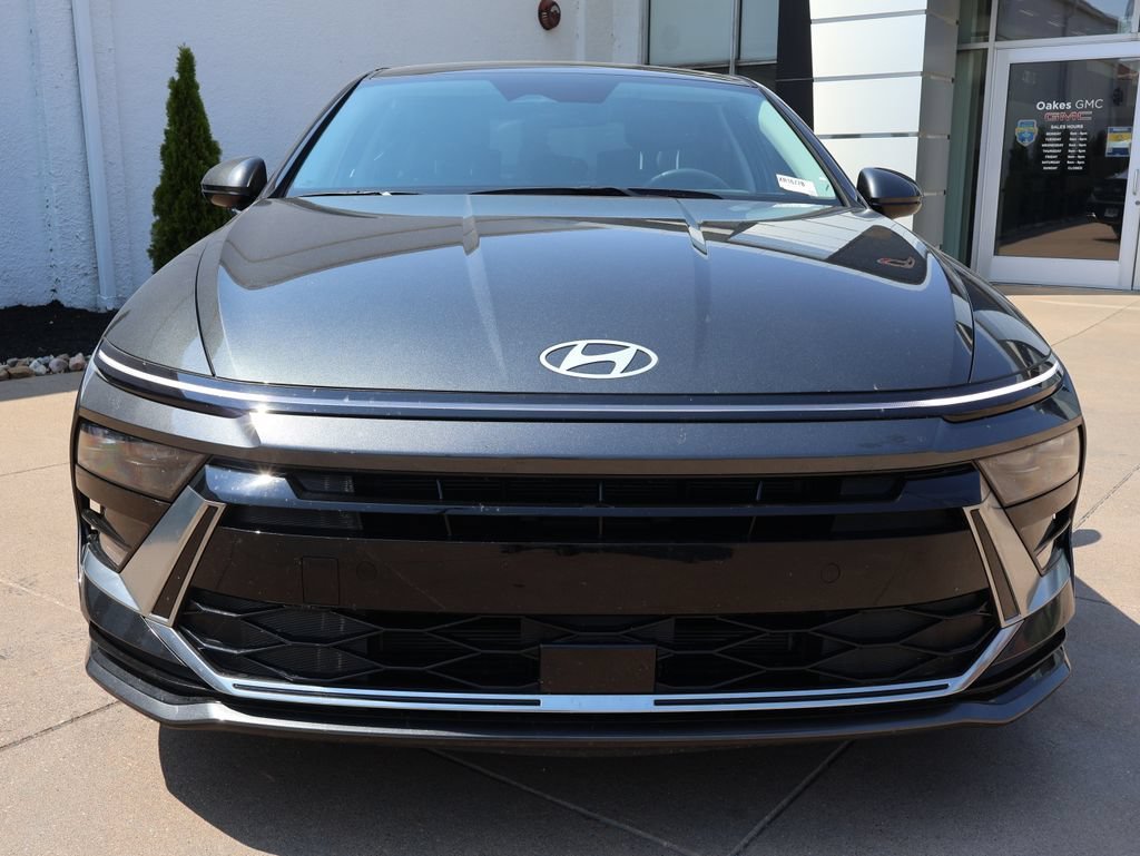 Used 2025 Hyundai Sonata Hybrid SEL with VIN KMHL34JJ6SA132546 for sale in Kansas City