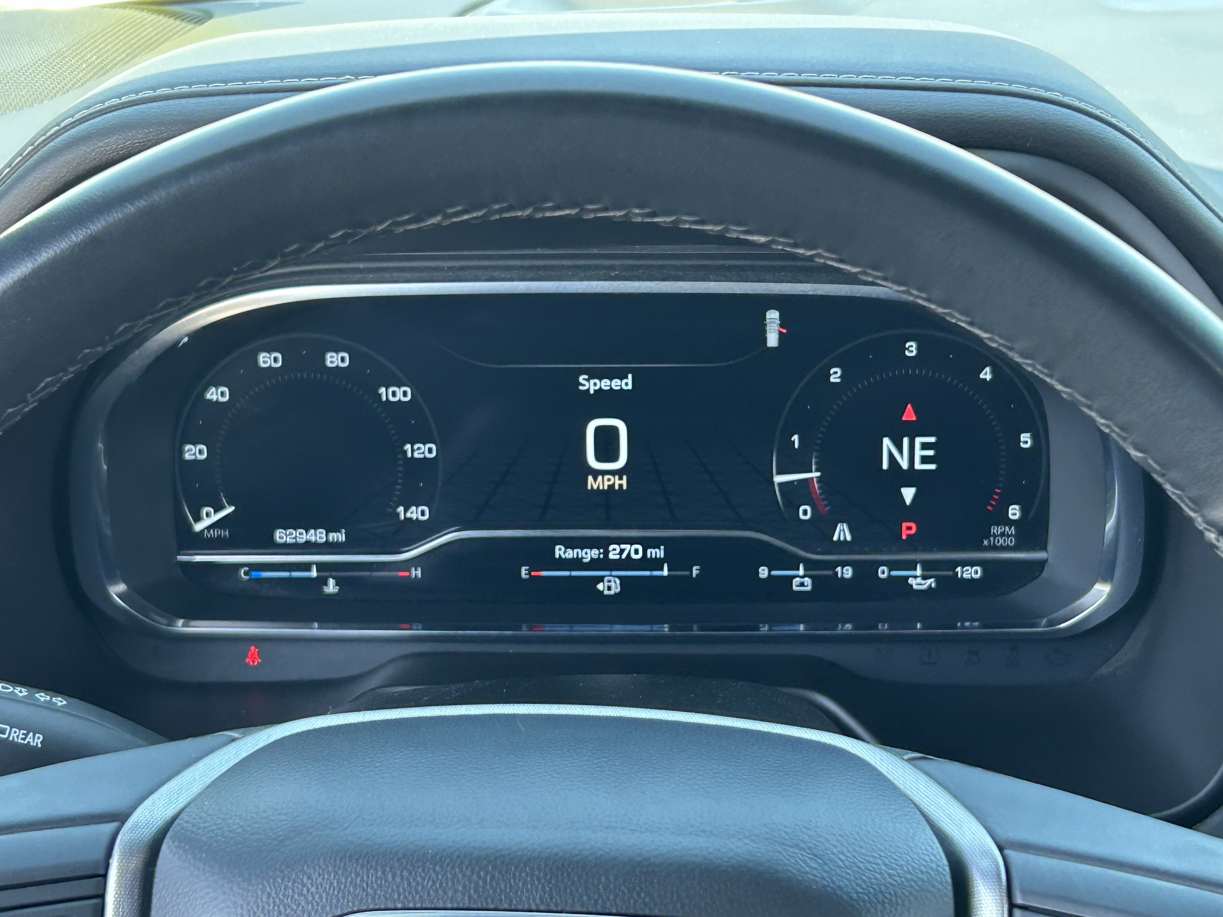 2024 GMC Yukon SLT - Photo 25