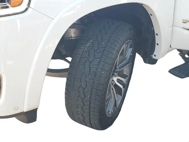 Used 2025 Bright White Clearcoat Ram Tungsten image 37