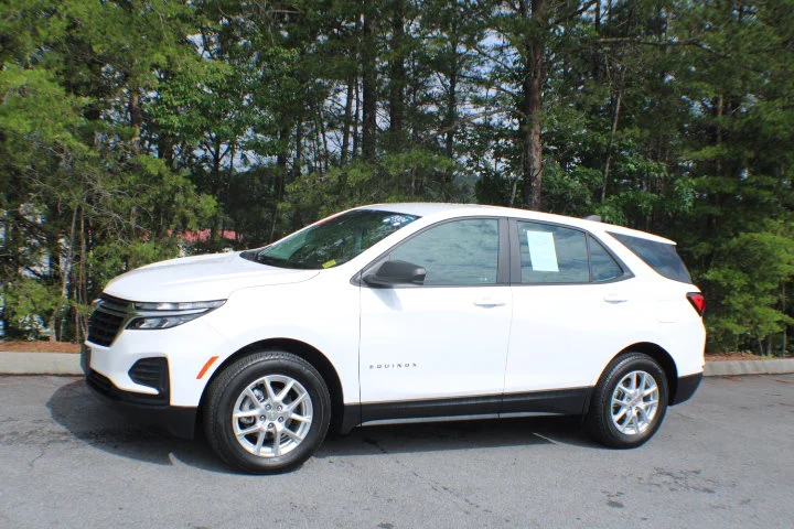 Used 2024 Summit White Chevrolet LS image 4