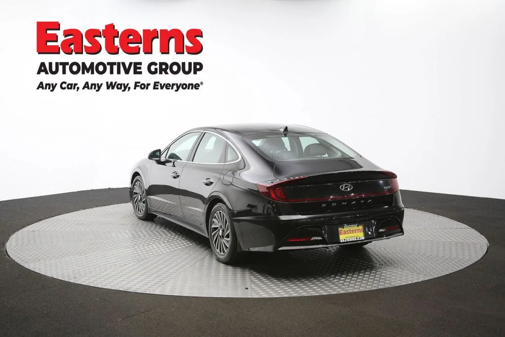 Used 2020 Black Hyundai Limited image 33