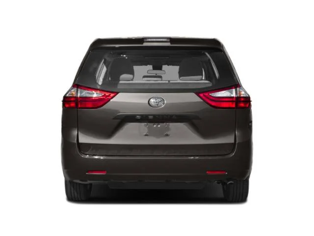 Used 2018 Gold Toyota XLE image 5