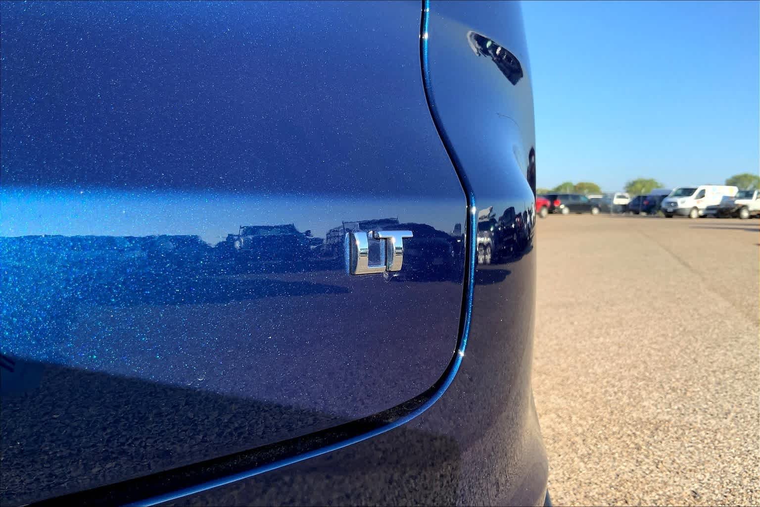 Used 2022 Blue Glow Metallic Chevrolet LT image 10