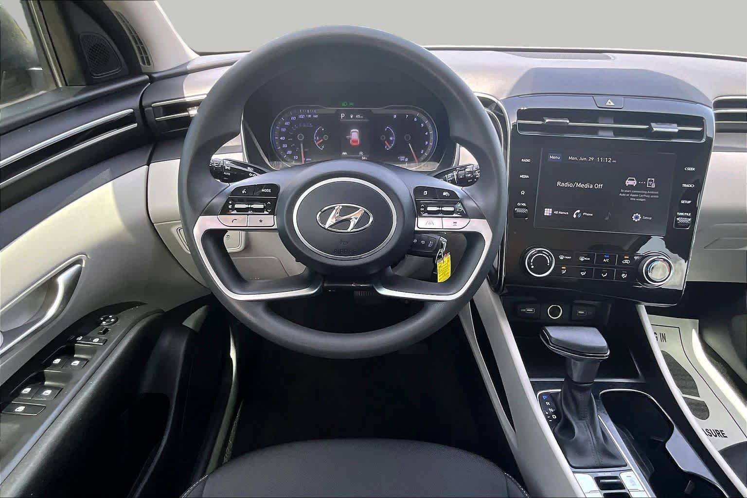 Used 2024 Hampton Gray Hyundai SE image 6