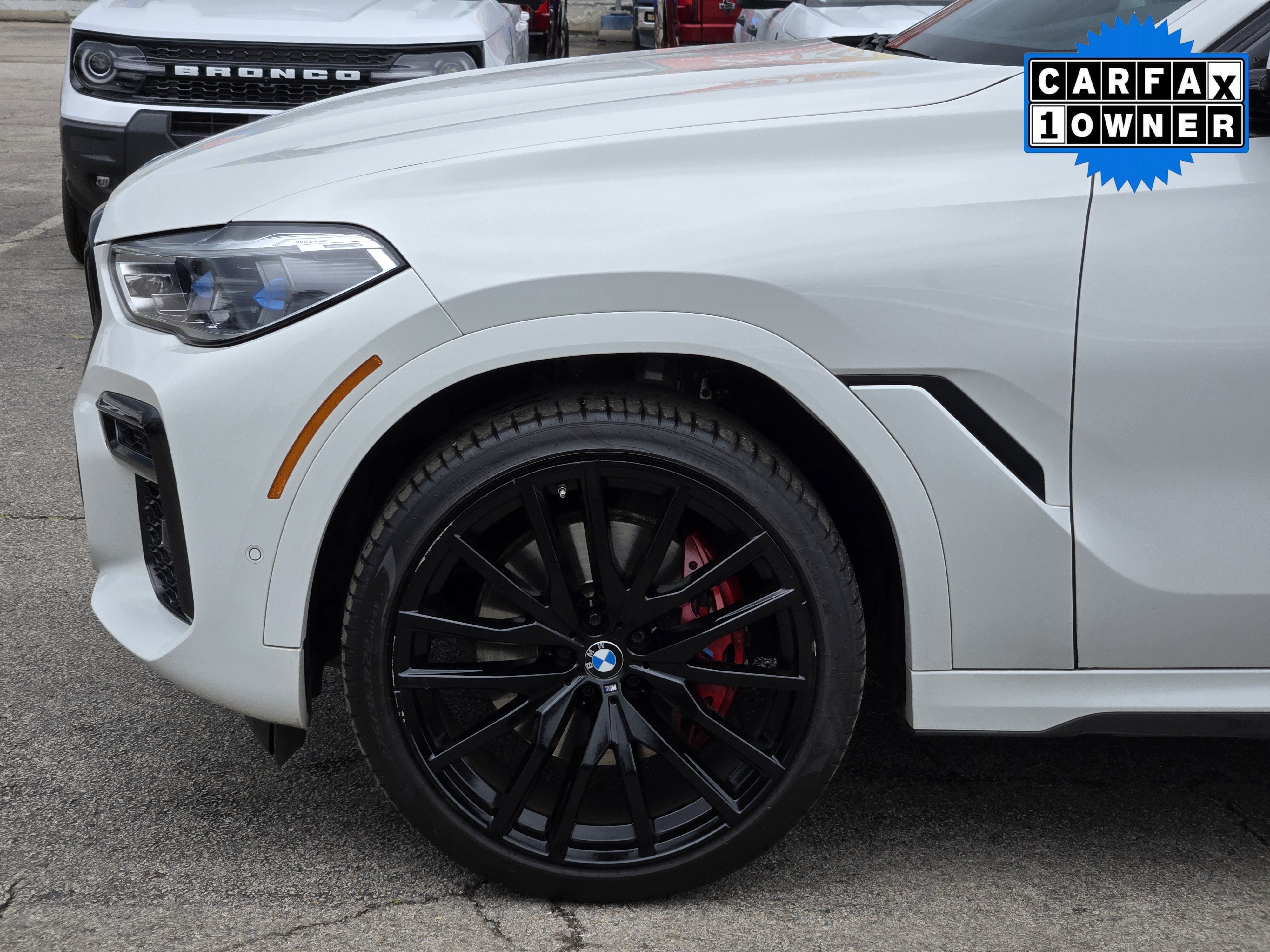 Certified Used 2022 Alpine White BMW xDrive40i image 9
