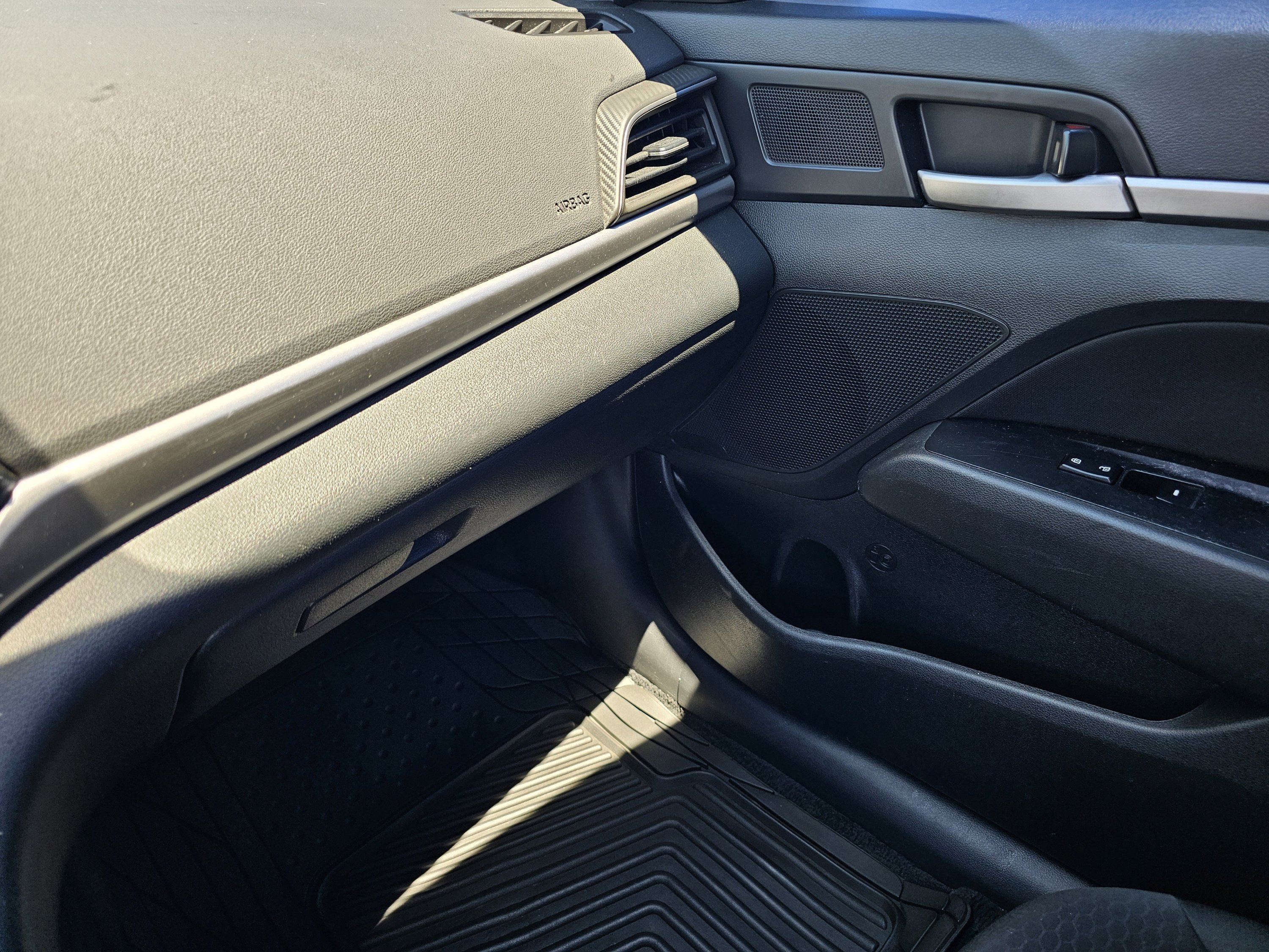 Used 2019 Machine Gray Hyundai SEL image 24