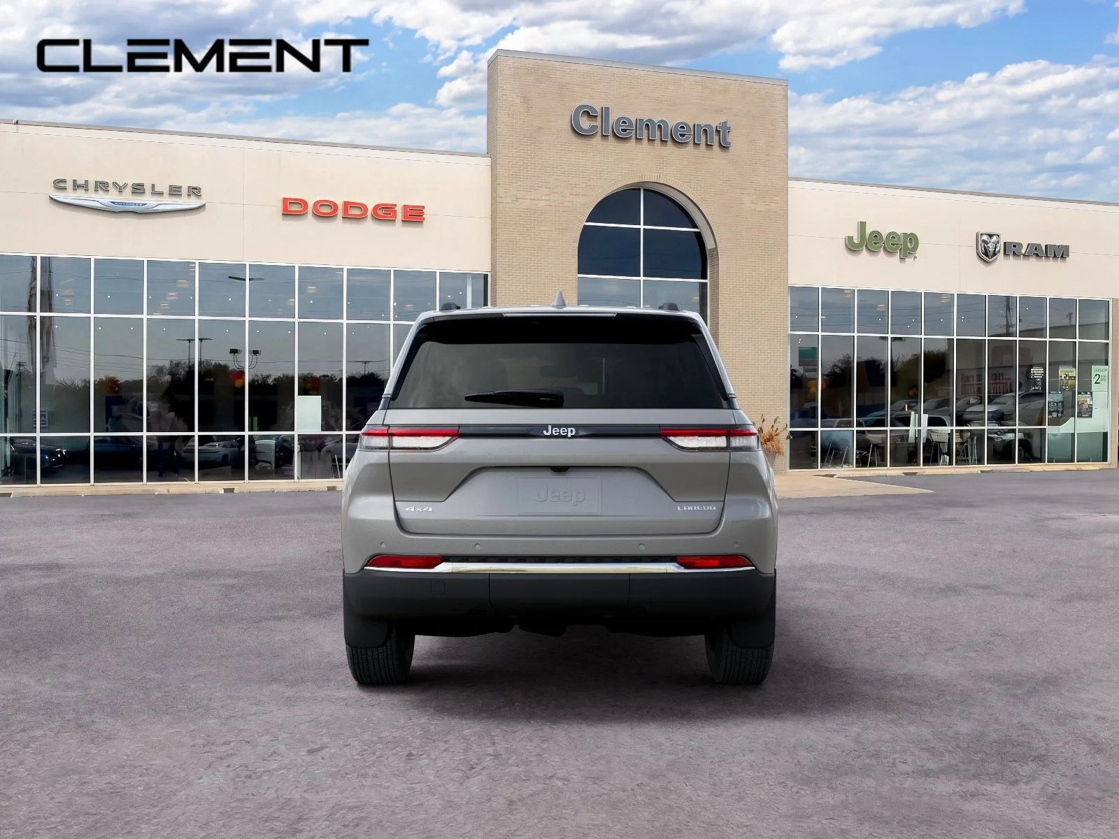 New 2026 Silver Zynith Exterior Paint Jeep Laredo X image 8