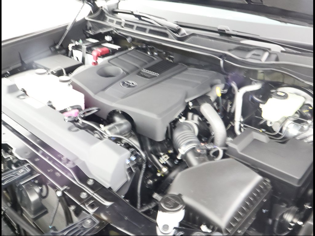 2026 Toyota Tundra SR5 - Photo 15