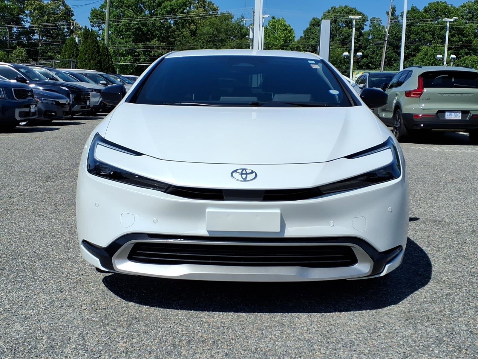 Used 2023 Wind Chill Pearl Toyota XSE image 2