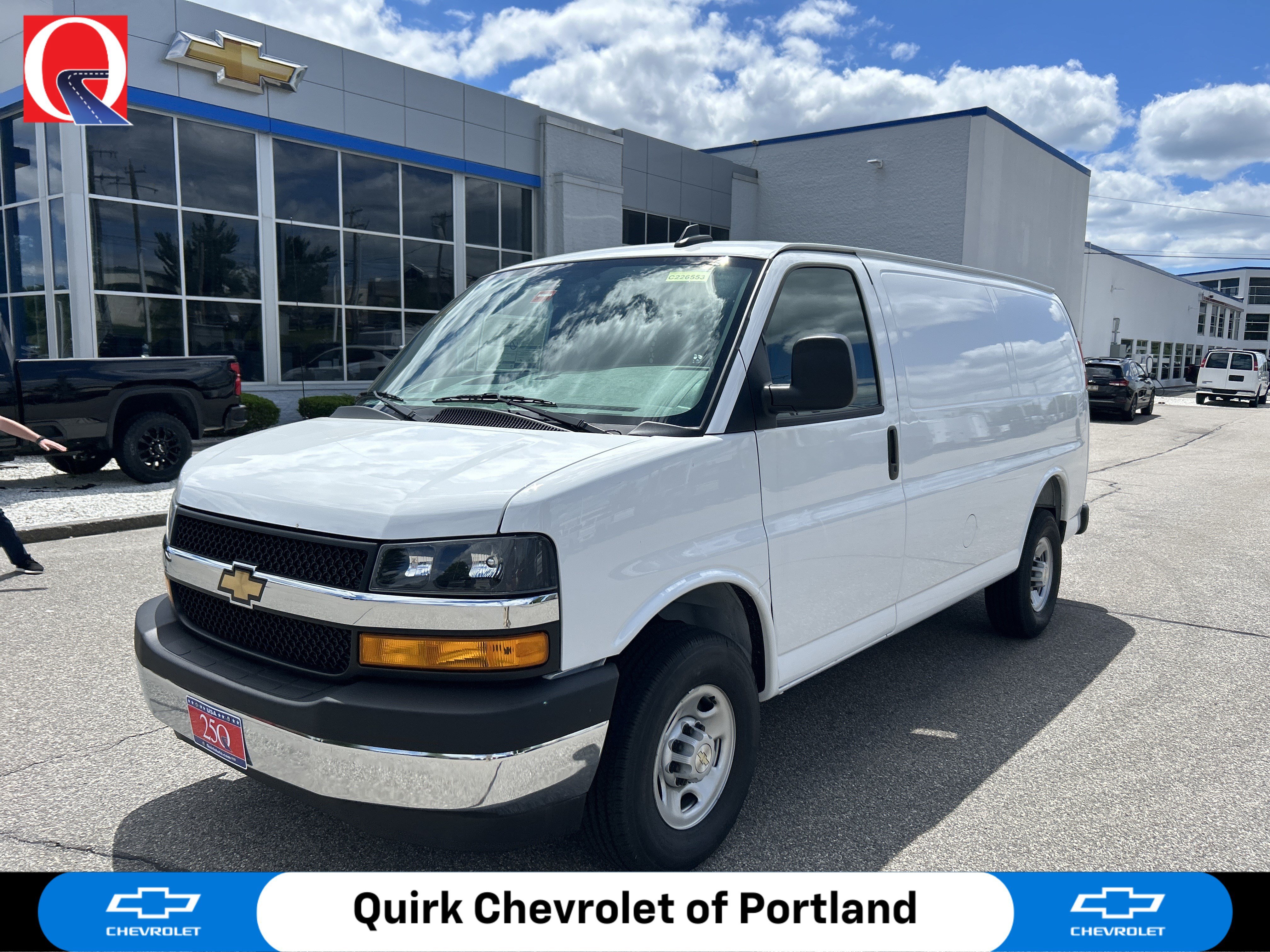 New 2026 Summit White Chevrolet WT image 1