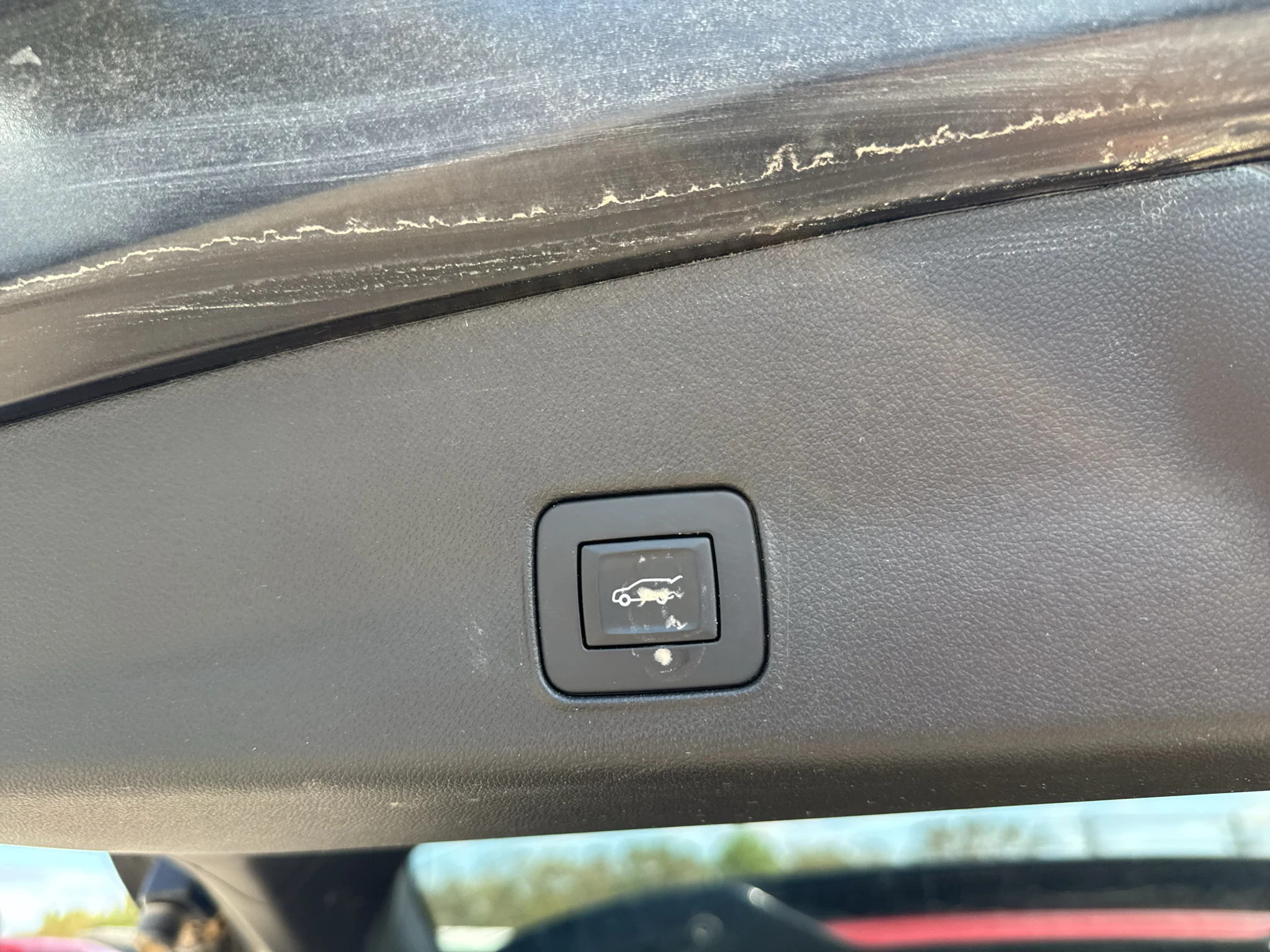 Used 2024 Mosaic Black Metallic Chevrolet RS image 31
