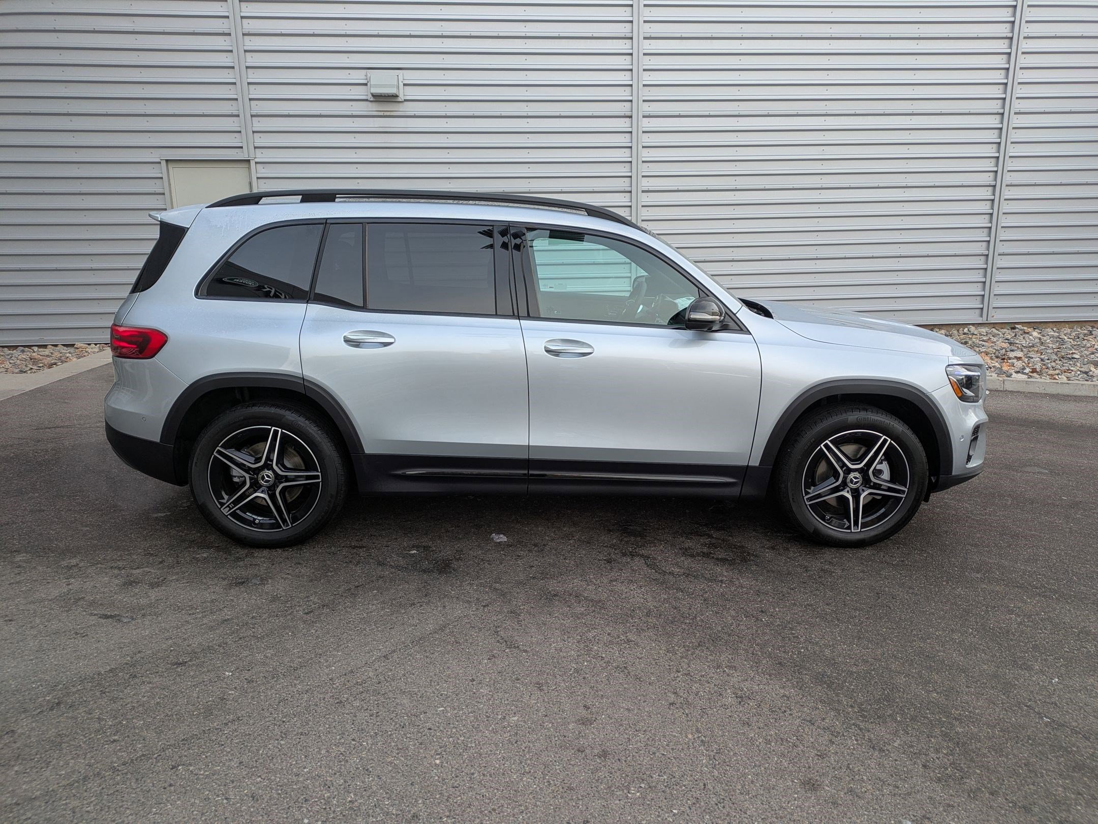 New 2026 Cirrus Silver Metallic Mercedes-Benz GLB 250 image 20
