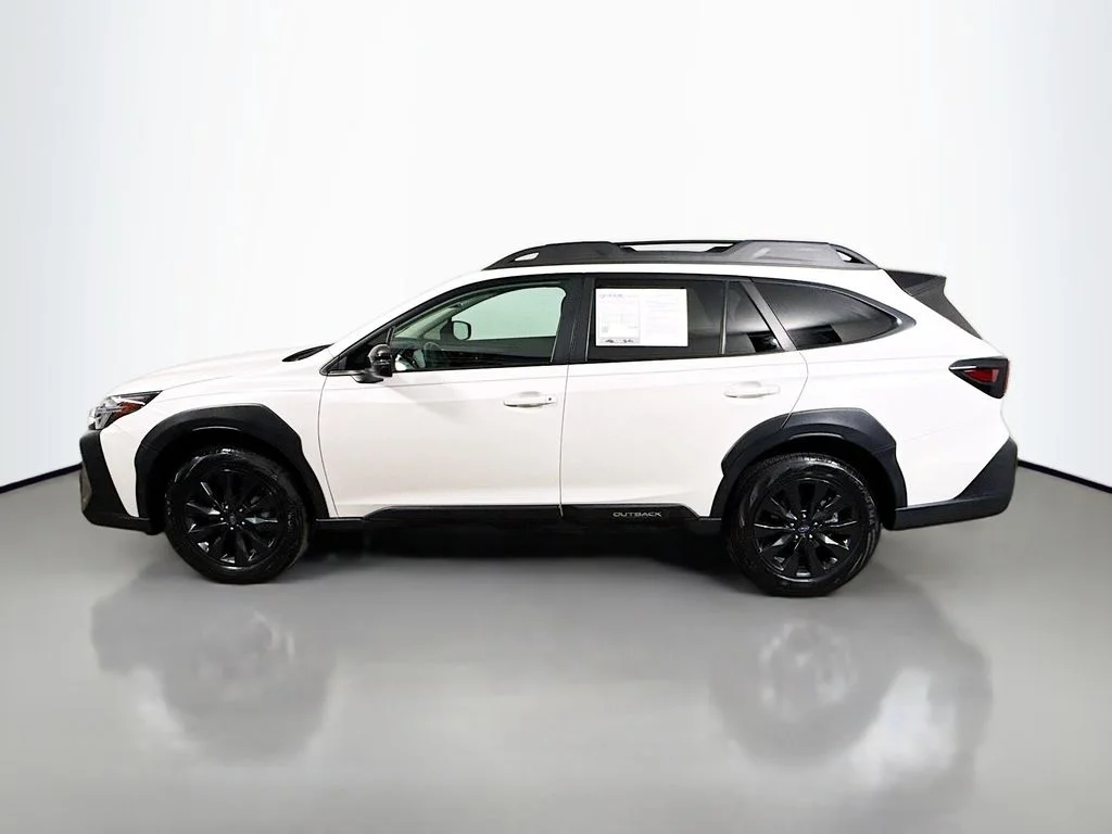 Used 2024 Crystal White Pearl Subaru Onyx Edition XT image 4