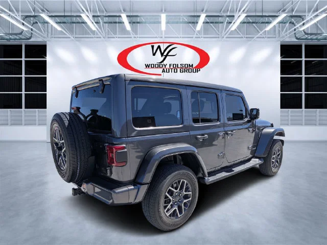 Used 2021 Silver Jeep Unlimited Sahara High Altitude image 3