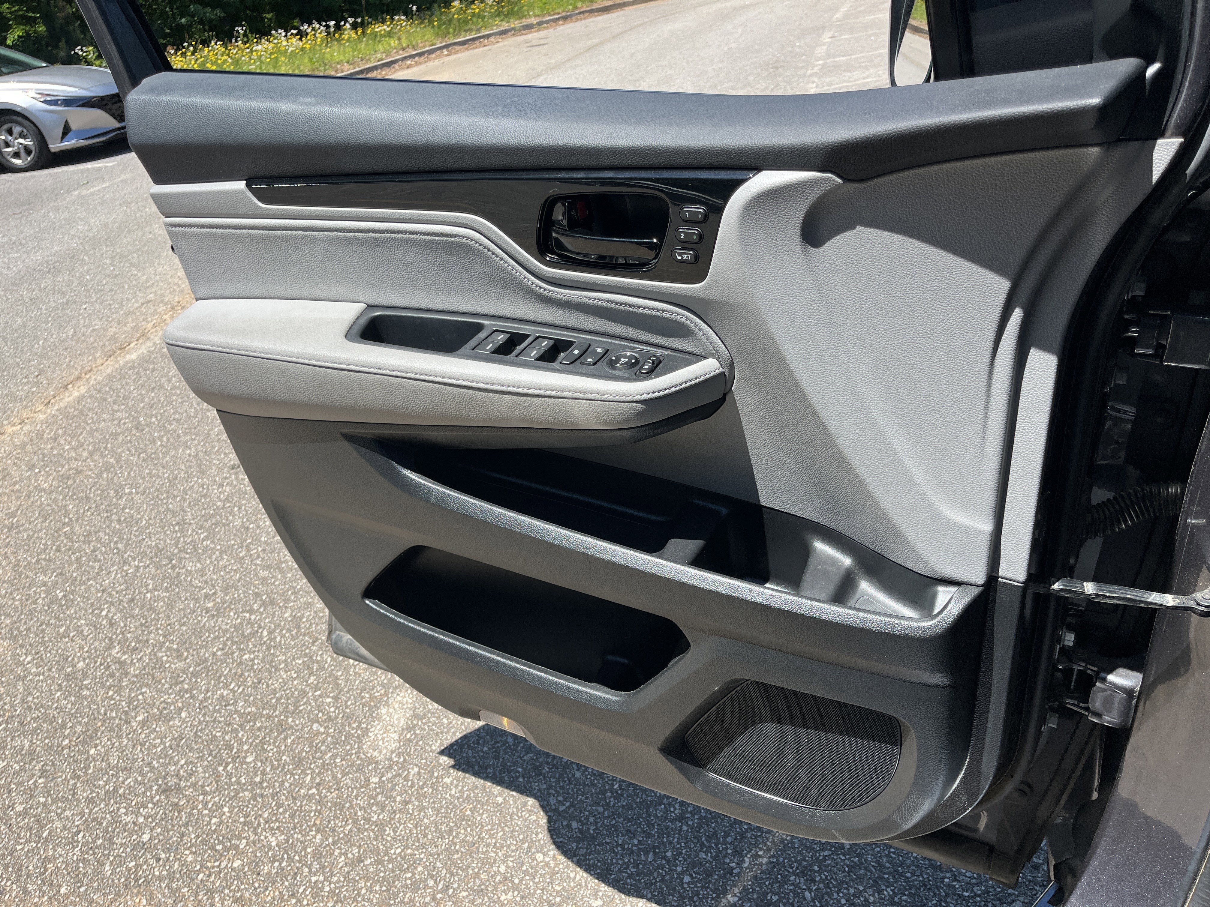 Used 2023 Charcoal Honda Touring image 14