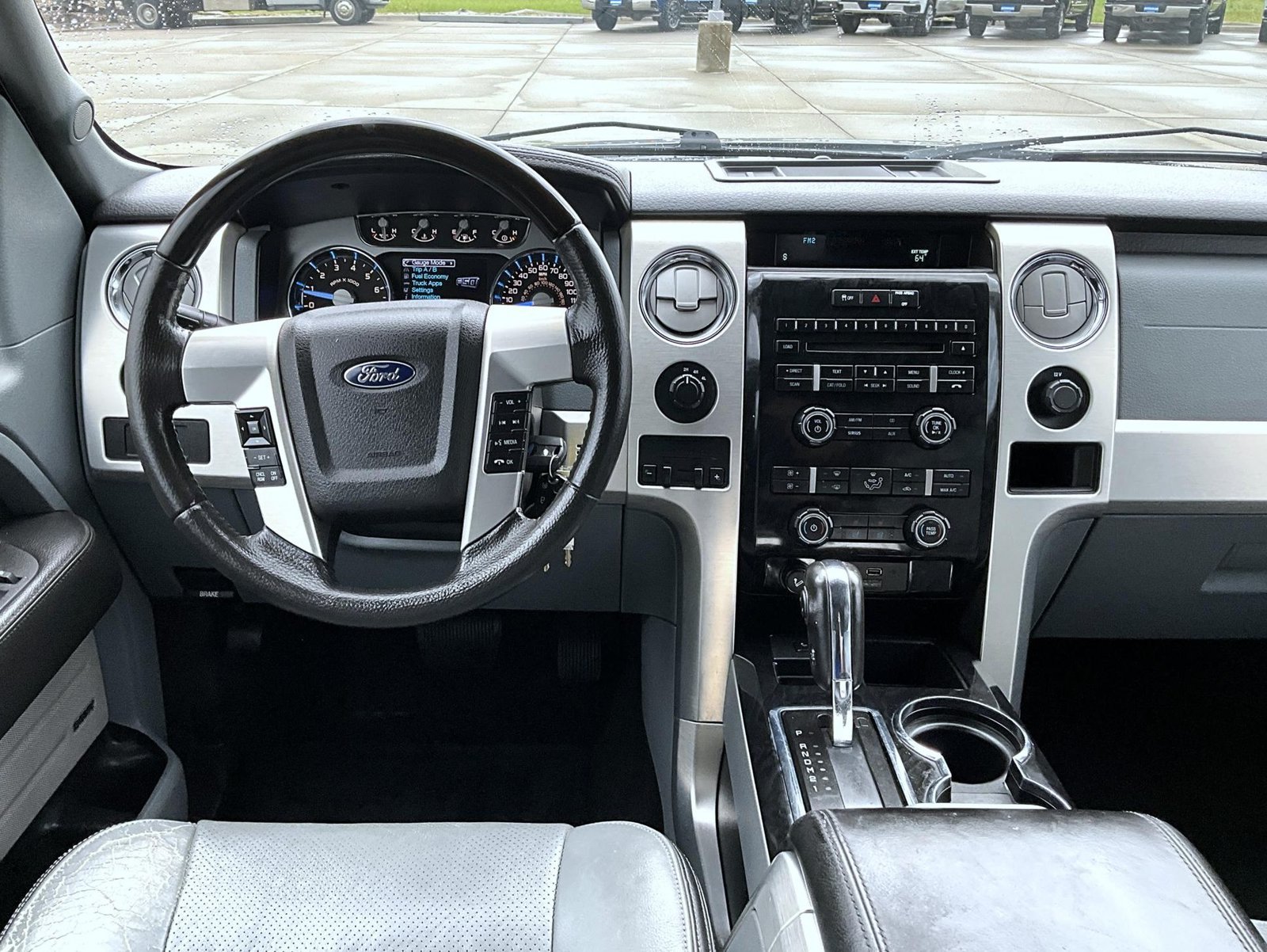Used 2011 Gray Ford Platinum image 12