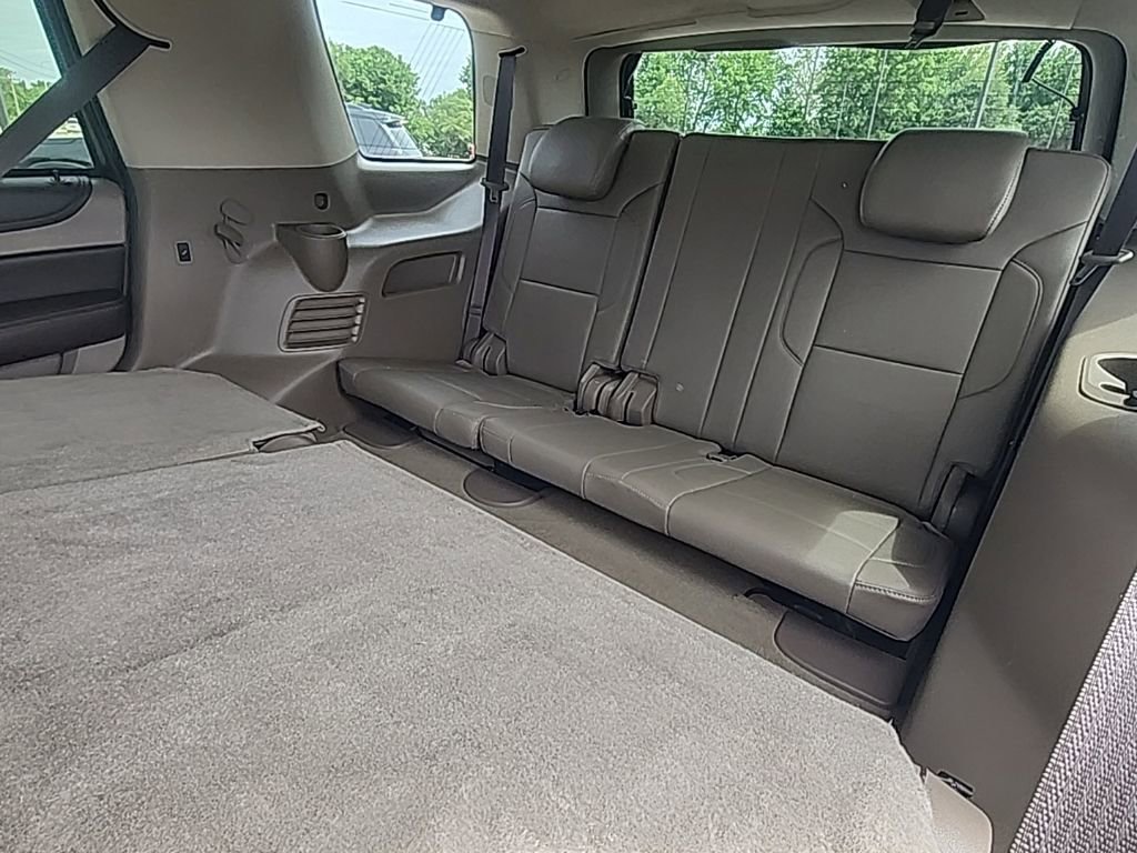 Used 2018 SILVER ICE METALLIC Chevrolet LT image 19