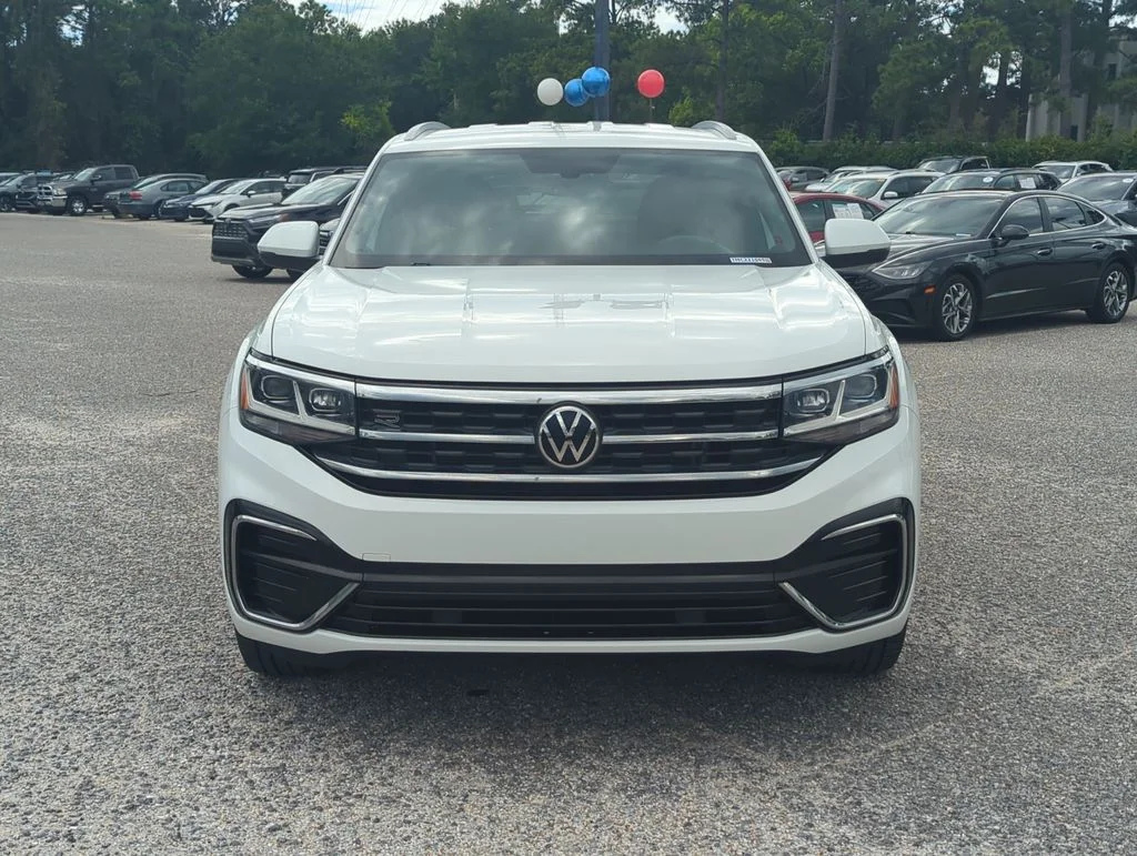 Used 2021 White Volkswagen 3.6L V6 SE w/Technology R-Line image 10