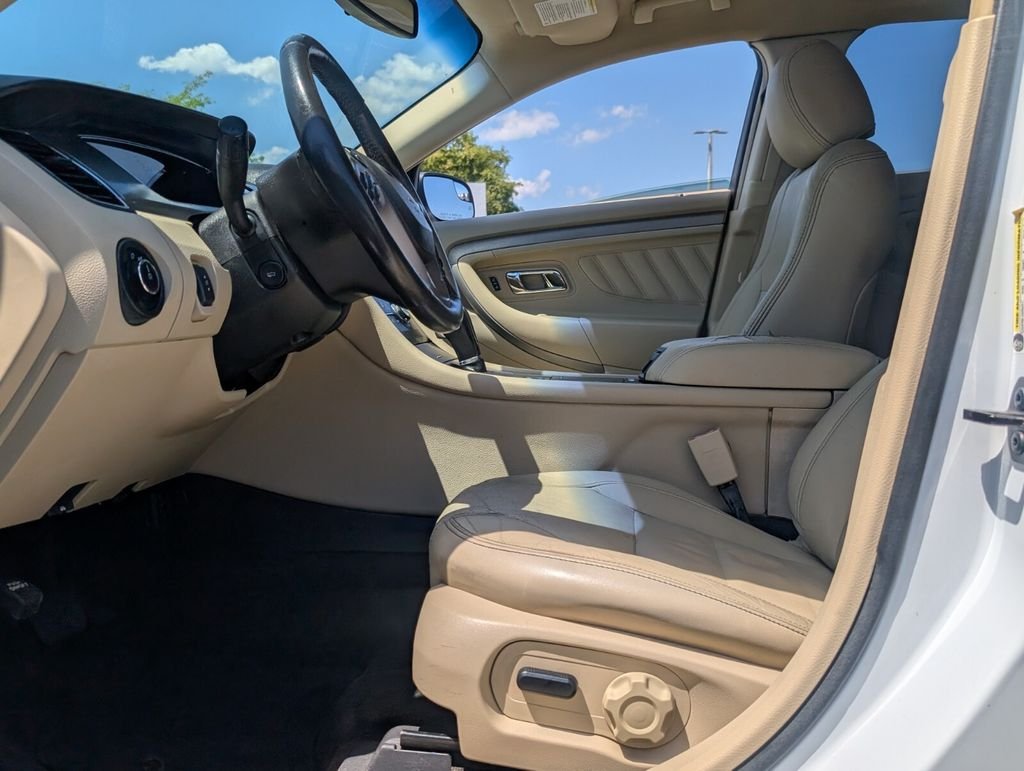 Used 2015 White Ford SEL image 9