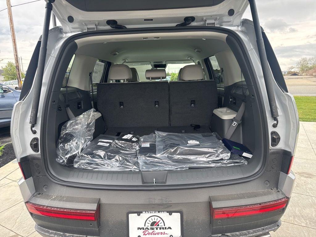 New 2026 Silver Hyundai SEL AWD image 27